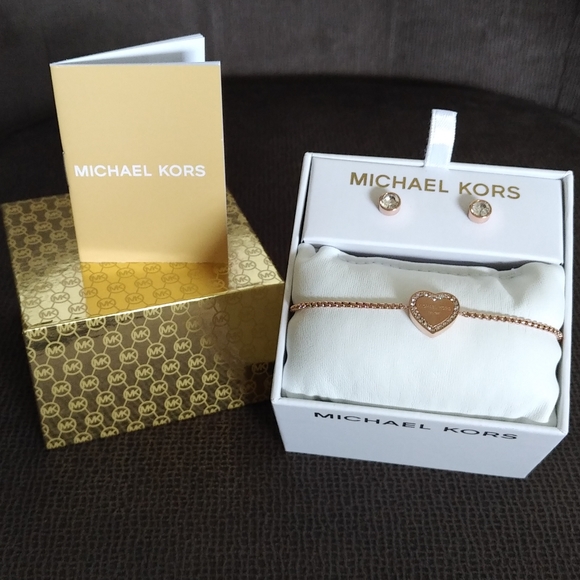 ✨️HP✨️ Michael Kors Rose🌹 Gold💛 Heritage Heart Set - NIB - Picture 6 of 15